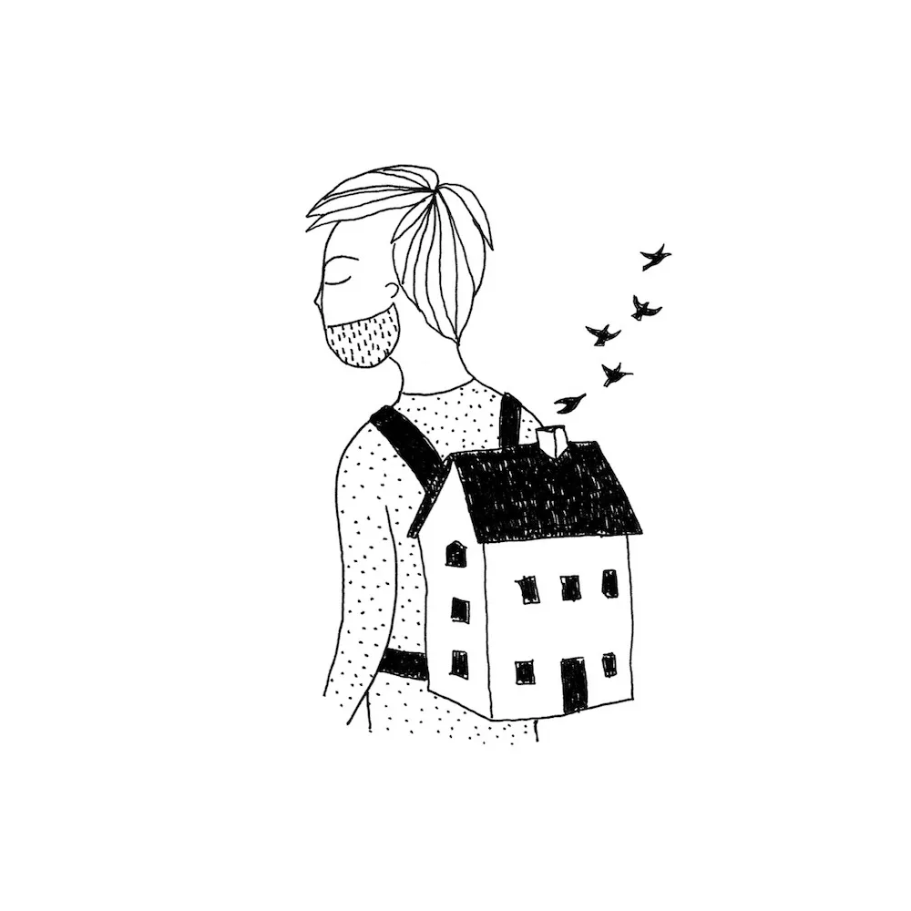 Disegno: un uomo di spalle che porta una casa come zaino, da cui volano via degli uccelli